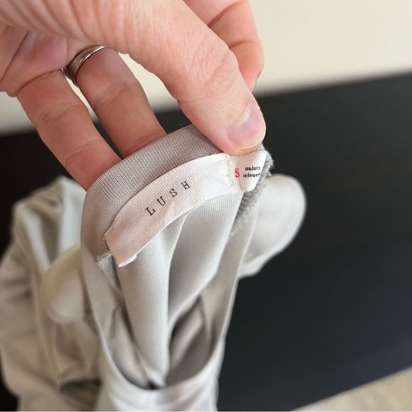 Lush Sleeveless Light Grey Casual Dress - Picture 7 of 12